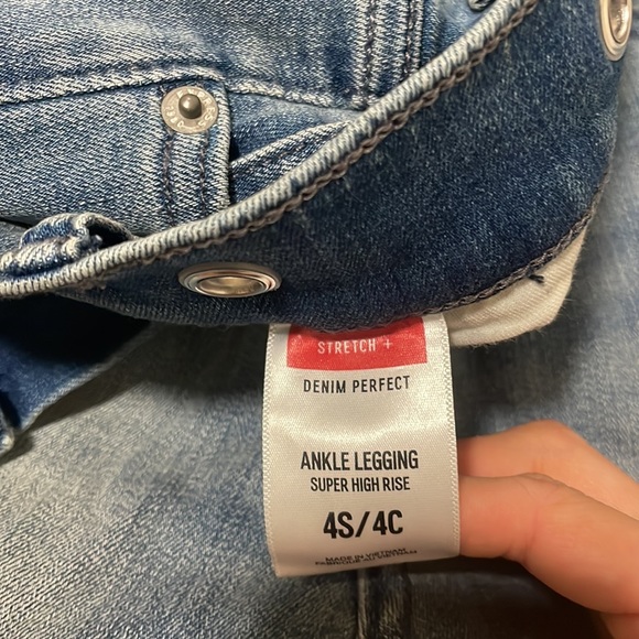 Super high rise skinny Express jeans cropped and hemmed from the ankle. - Picture 8 of 9